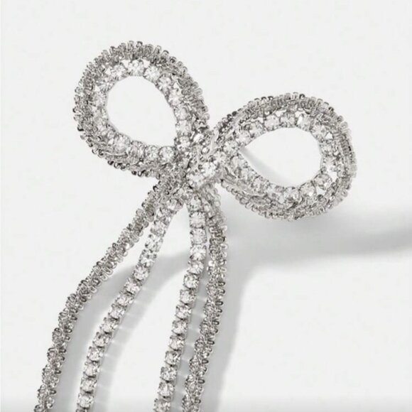 New! Silver Rhinestone Bow Tassel Earrings (1067) NWOT - Picture 3 of 3